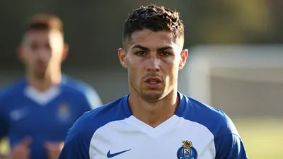 O FC Porto pode tornar-se o primeiro clube a vencer os primeiros cinco jogos da Liga marcando dois ou mais golos e sem sofrer