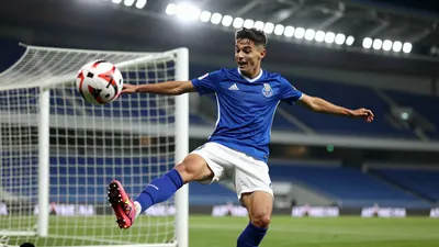 O júnior do FC Porto, Tomás Peixoto, marcou um golaço na primeira jornada da Zona Norte do campeonato de juniores