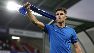 O atacante mexicano Santiago Gimenez reforça o FC Porto por empréstimo para a temporada 2026-27, com opção de compra...