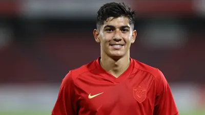 O FC Porto estuda a contratação de Santiago Giménez para reforçar o ataque