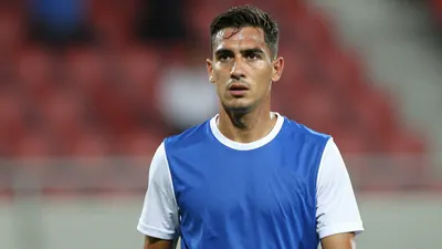 O FC Porto busca uma vitória sem olhar para trás, com Farioli enfatizando a importância de explorar as possibilidades da...
