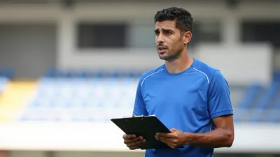 Treinador italiano Francesco Farioli deu a conhecer as ausências do polaco Oskar Pietuszewski e do lateral Alberto para o...